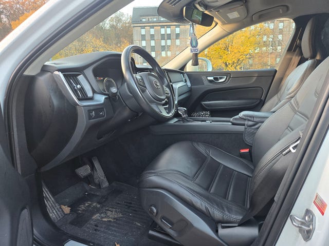 Volvo XC60 2020 – bild 2