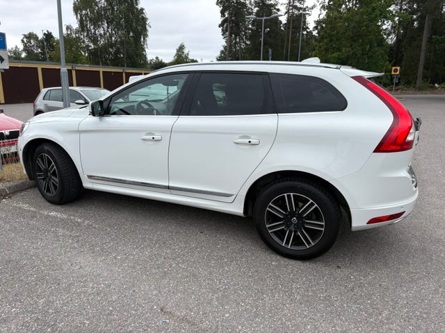 Volvo XC60 2017 – bild 2