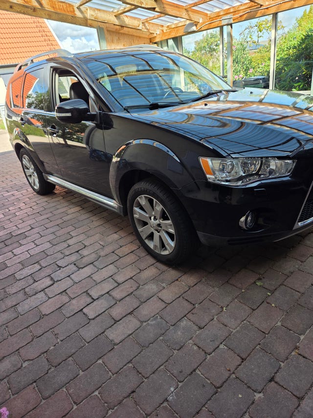 Mitsubishi Outlander 2010