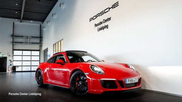 Porsche 911 Carrera 4 GTS 2017