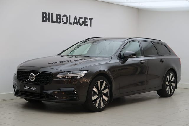Volvo V90 2025