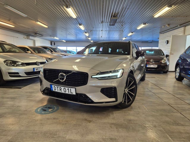 Volvo V60 2024