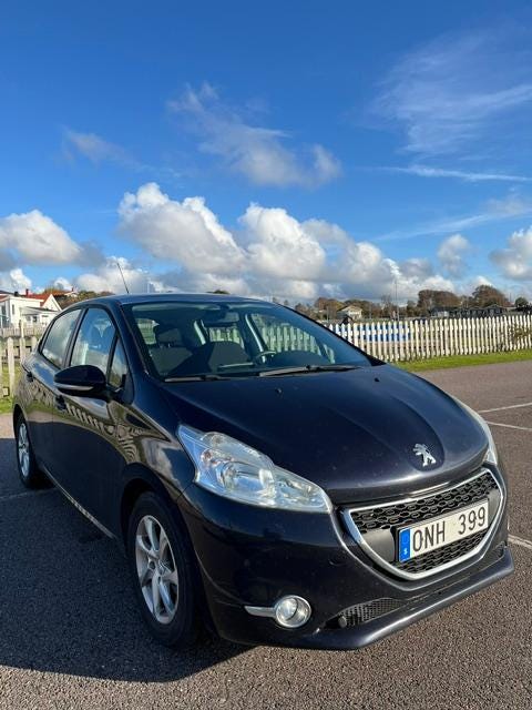 Peugeot 208 2013