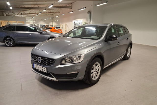Volvo V60 Cross Country 2017