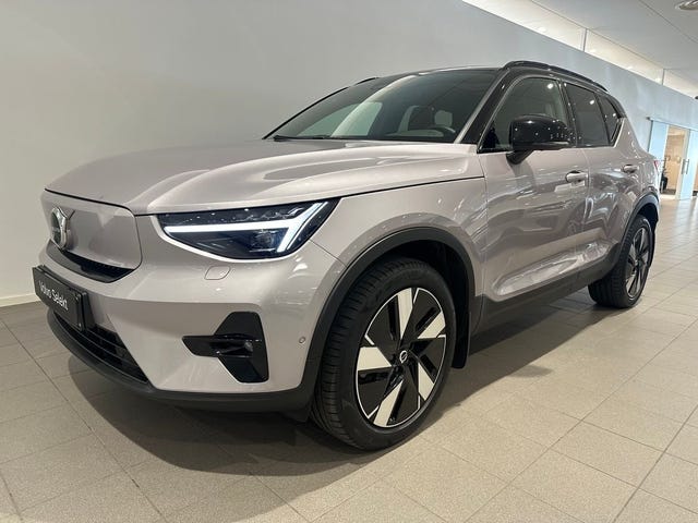 Volvo EX40 2026