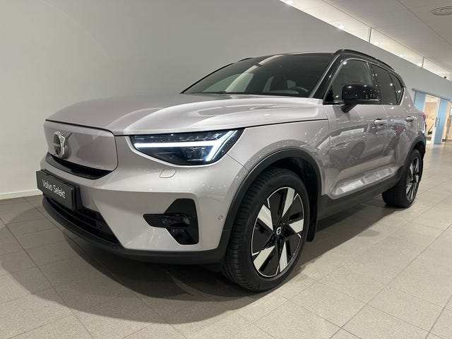 Volvo EX40 2026