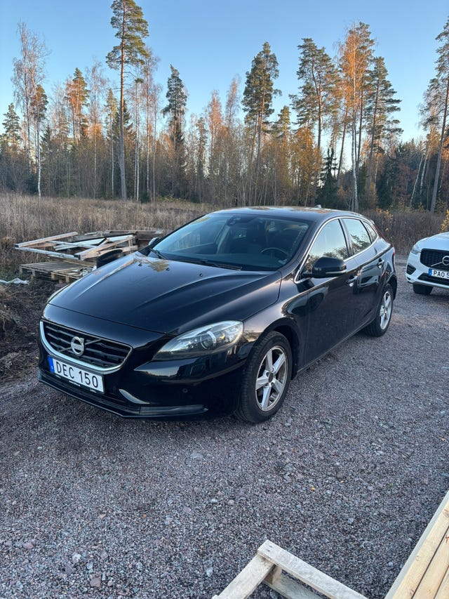 Volvo V40 2014
