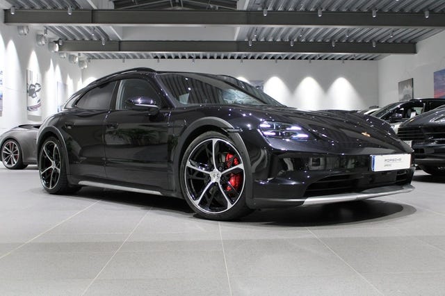 Porsche Taycan 4S 2025