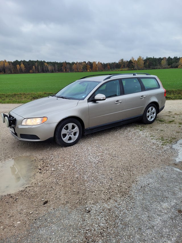 Volvo V70 2010