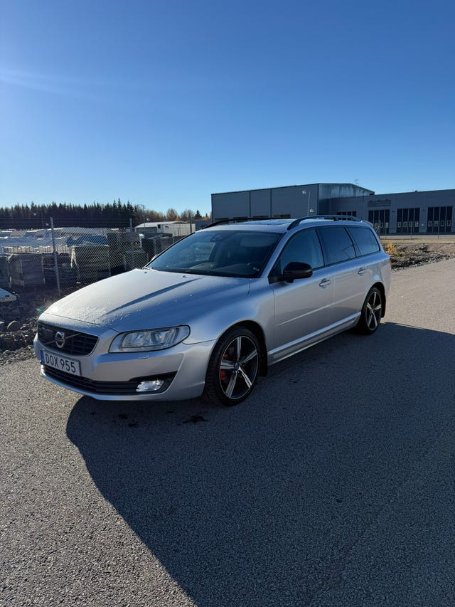 Volvo V70 2015