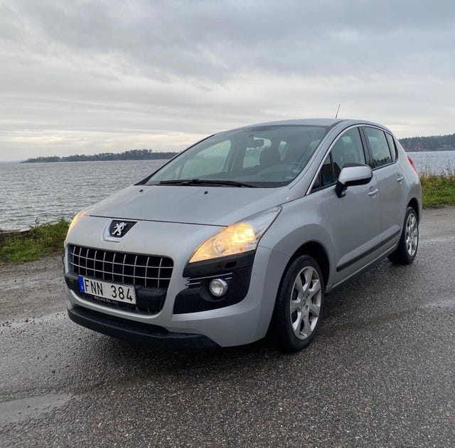 Peugeot 3008 2012