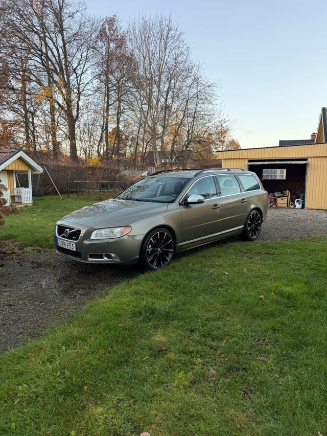 Volvo V70 2011