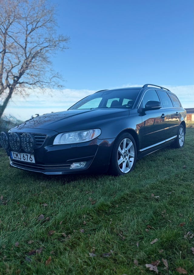 Volvo V70 2015