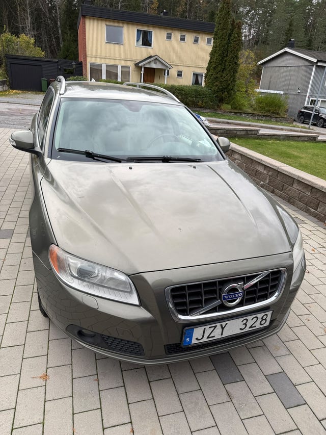 Volvo V70 2010