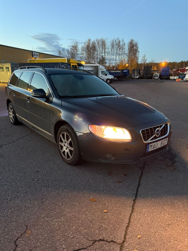 Volvo V70 2012