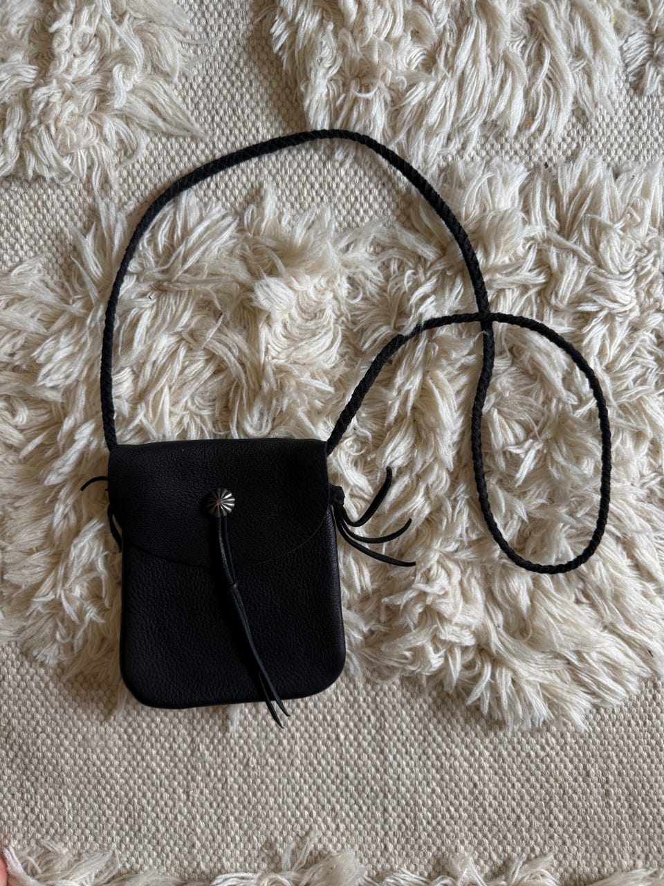 Larry Smith Deerskin Medicine Shoulder Pouch | Blocket