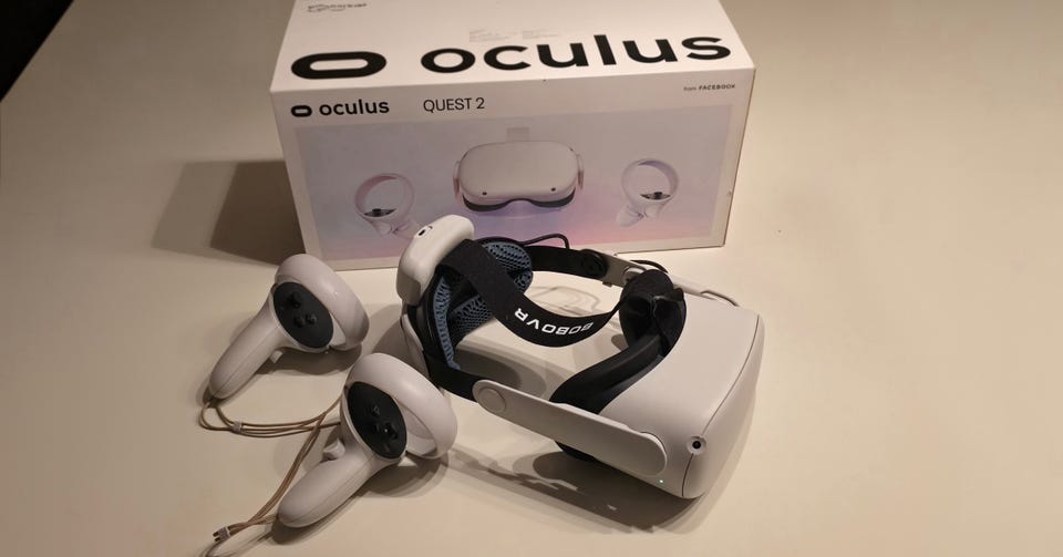 Oculus Quest 2 128GB + BOBOVR M1 Pro med batteri | Blocket