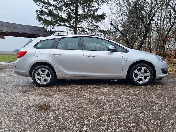 Opel Astra 3 of 5