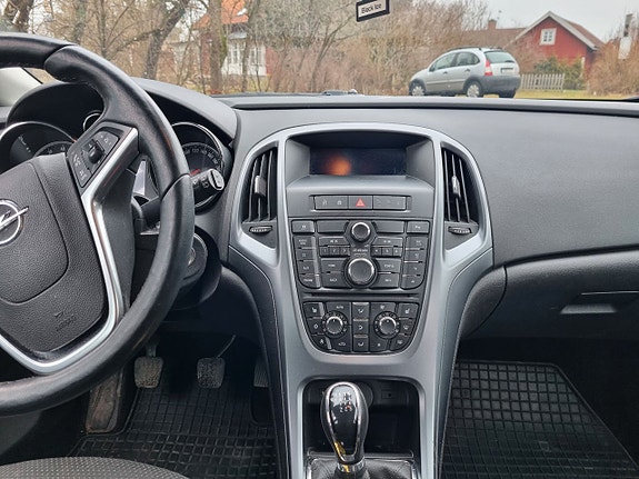 Opel Astra 4 of 5