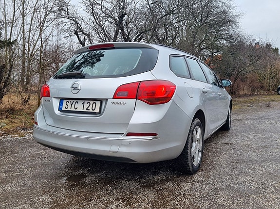 Opel Astra 2 of 5