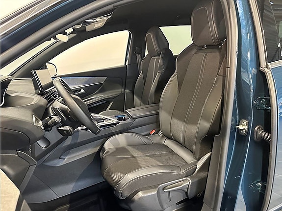 Peugeot 3008 4 of 5
