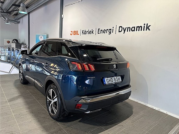 Peugeot 3008 3 of 5