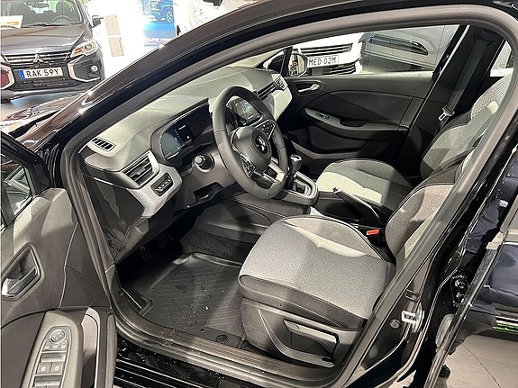 Mitsubishi Colt 3 of 5