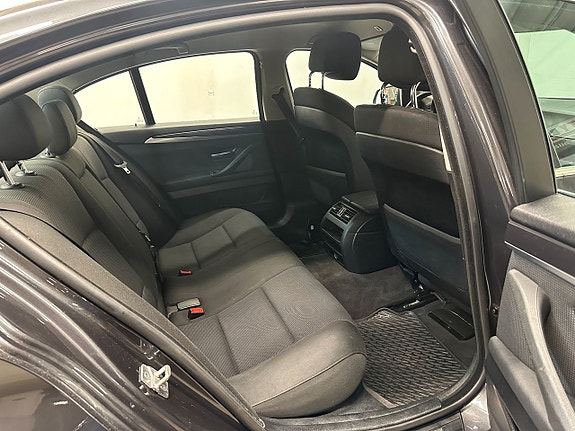 BMW 520 12 of 22
