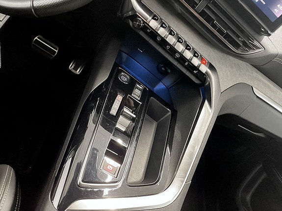 Peugeot 5008 11 of 16