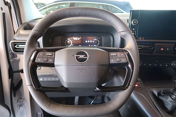 Opel Combo 10 of 18