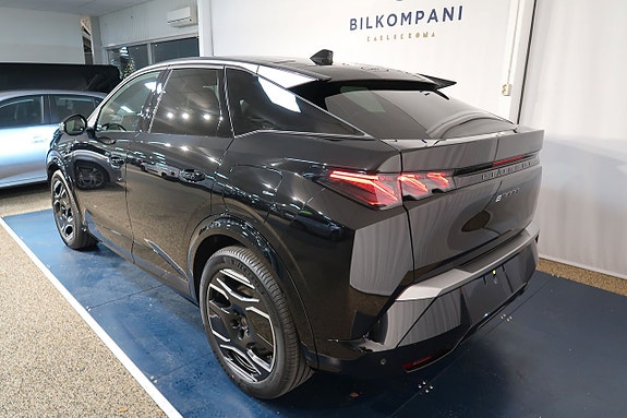 Peugeot e-3008 5 of 5