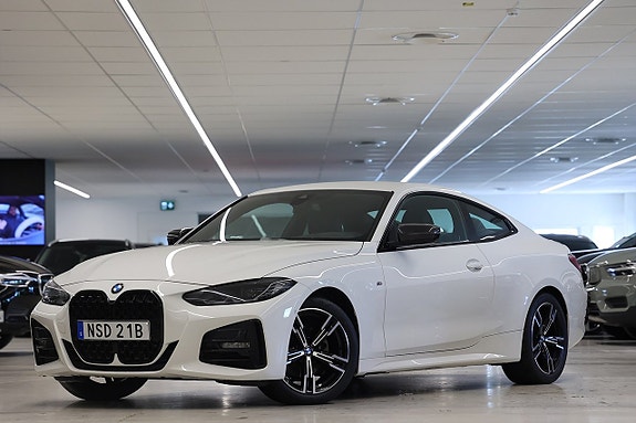 BMW 420i 3 of 5