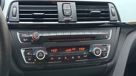BMW 318 14 of 29