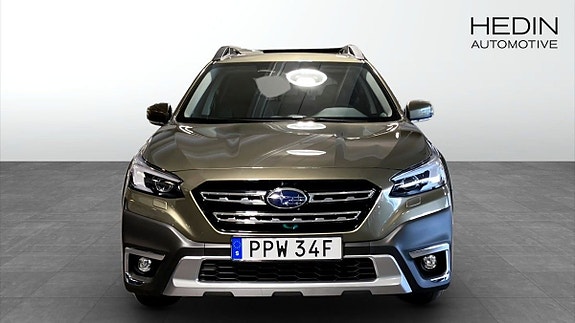 Subaru Outback 8 of 12