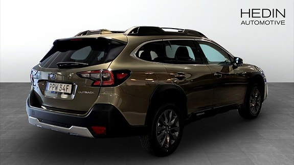 Subaru Outback 2 of 12