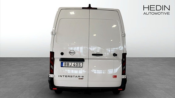 Nissan Interstar 7 of 12