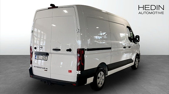 Nissan Interstar 2 of 12