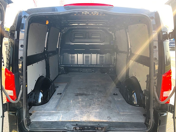 Mercedes-Benz Vito 119 18 of 18