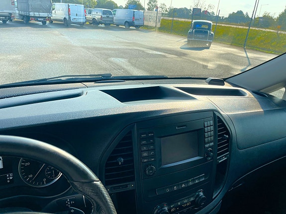 Mercedes-Benz Vito 119 13 of 18