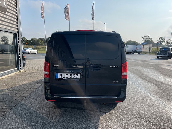 Mercedes-Benz Vito 119 4 of 5