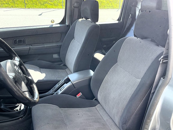 Nissan King Cab 9 of 9