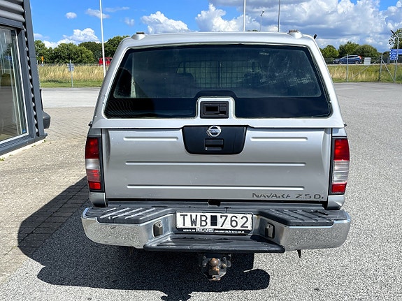 Nissan King Cab 4 of 9