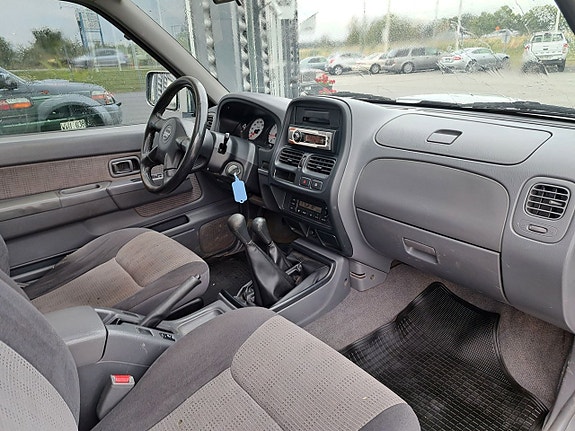 Nissan King Cab 5 of 5