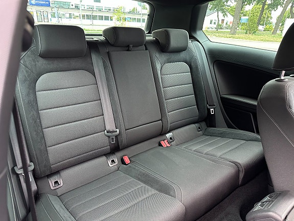 Volkswagen Golf VII 22 of 25