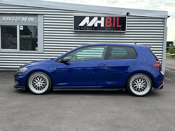 Volkswagen Golf VII 2 of 25