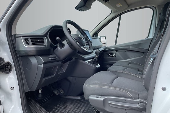 Renault Trafic 7 of 10