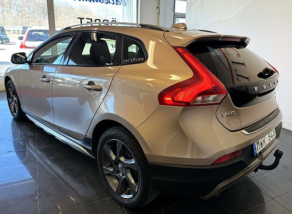Volvo V40 Cross Country 5 of 5