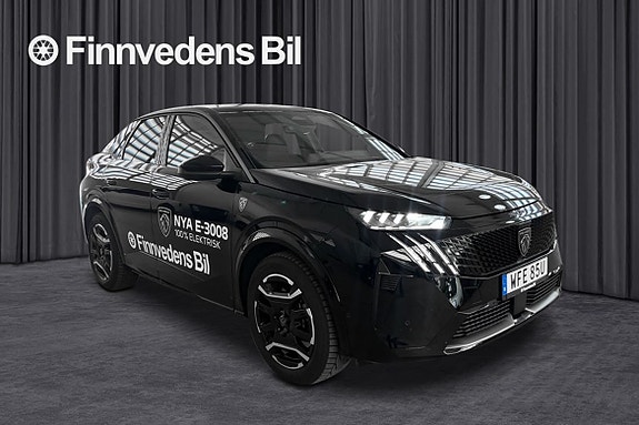 Peugeot e-3008 5 of 30