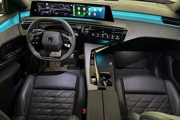 Peugeot e-3008 21 of 30