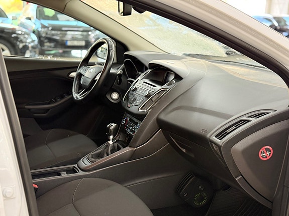 Ford Focus 9 of 11